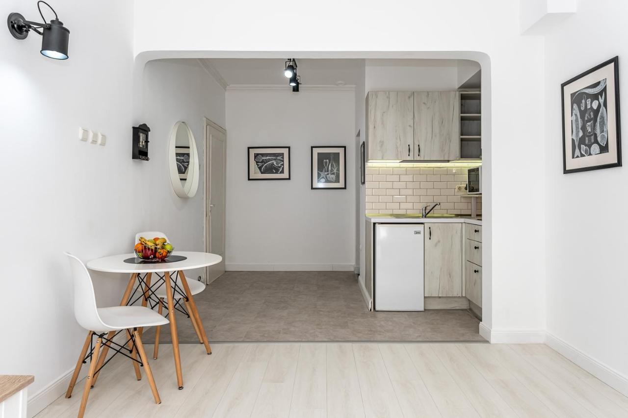 Jazz & Wine - Luxury Apartment By The Sea & Parking & Hbo & Netflix Varna Exterior photo